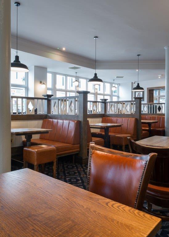 Pilgrims Progress Wetherspoon Bedford Exterior photo