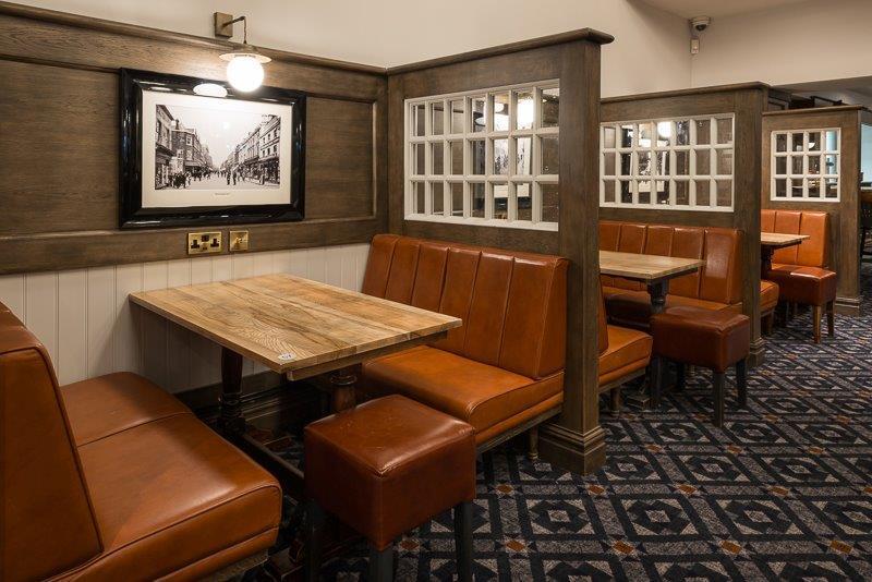 Pilgrims Progress Wetherspoon Bedford Exterior photo
